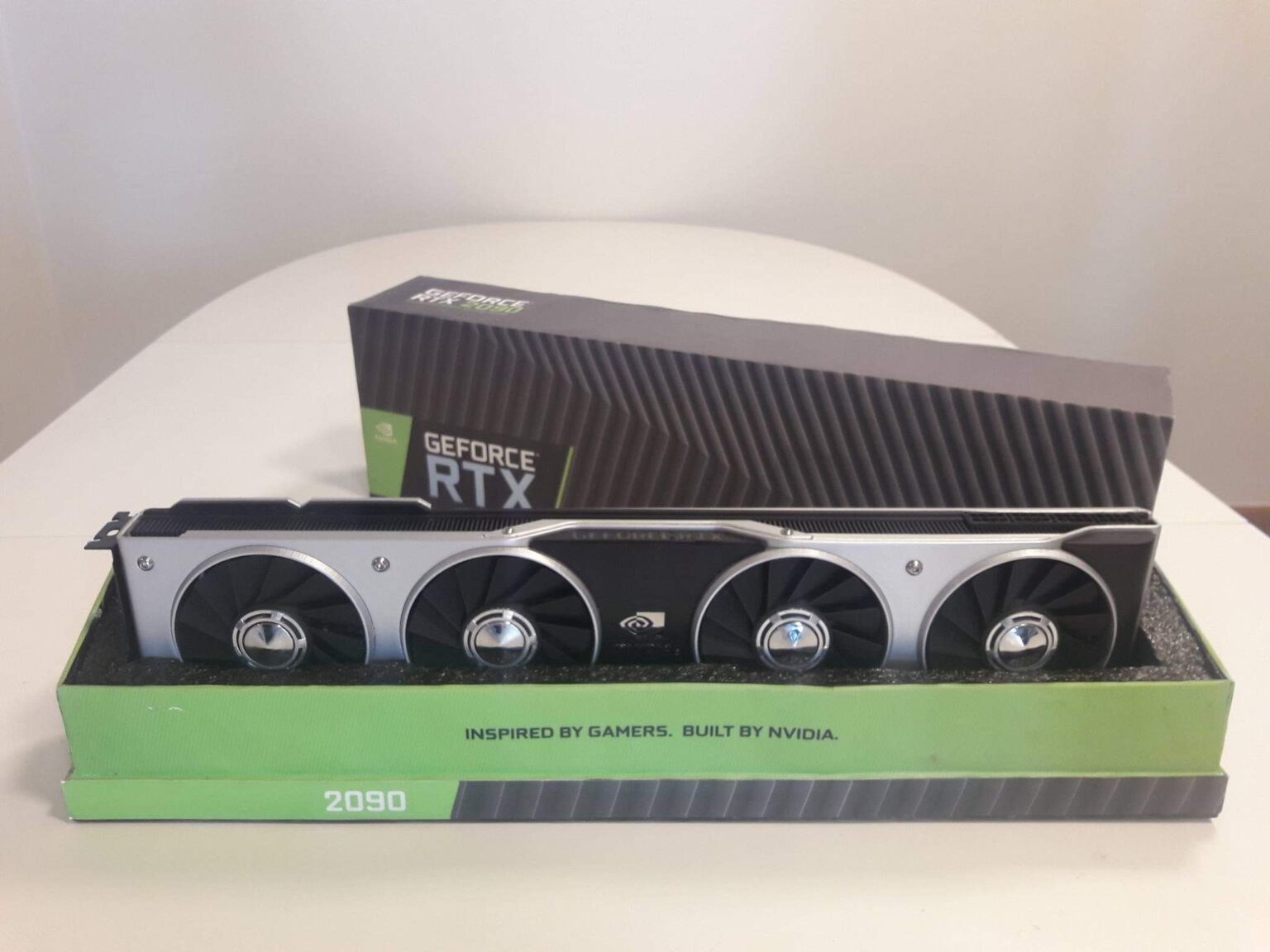RTX 2090 8-Way SLI – Captain's Workspace