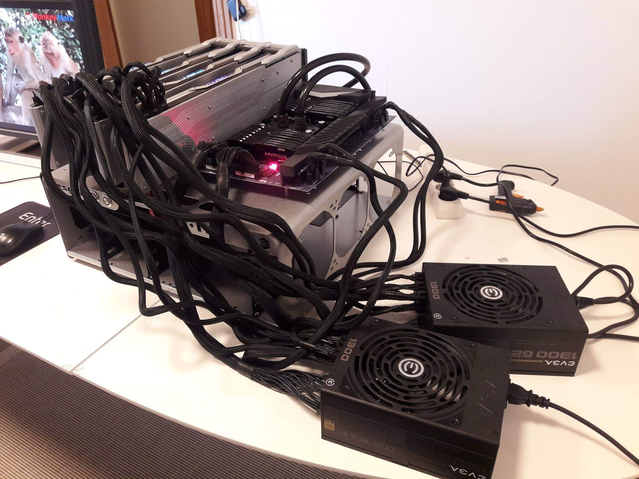 RTX 2090 8-Way SLI – Captain's Workspace